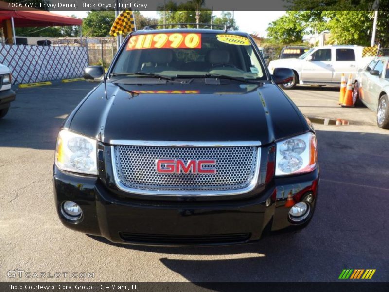 Black Onyx / Light Gray 2006 GMC Envoy Denali