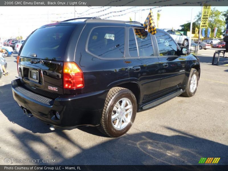  2006 Envoy Denali Black Onyx