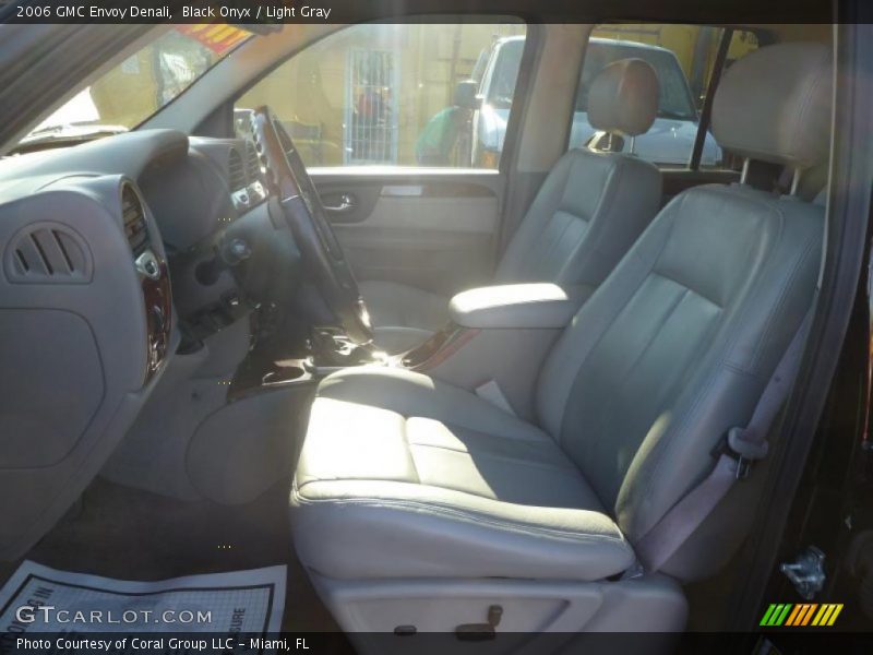 Black Onyx / Light Gray 2006 GMC Envoy Denali