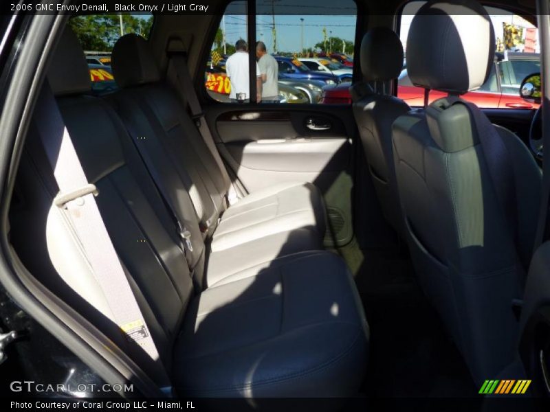 Black Onyx / Light Gray 2006 GMC Envoy Denali