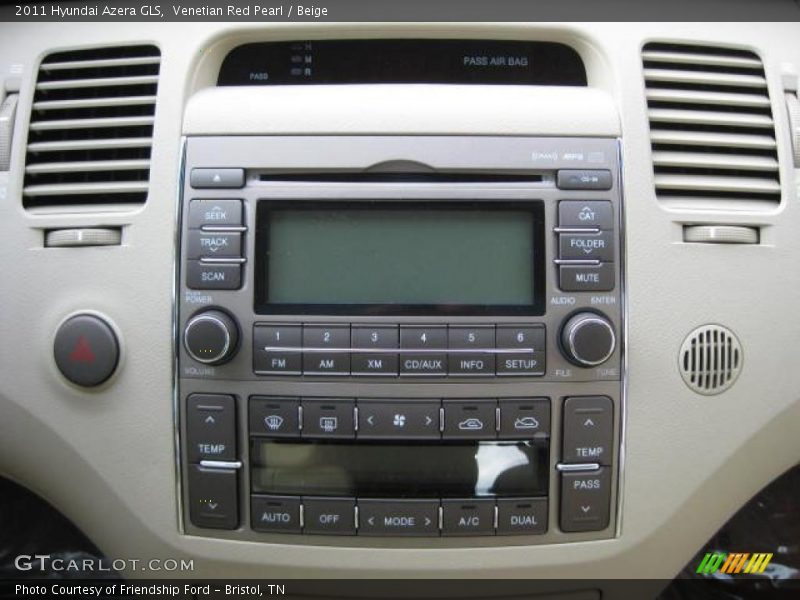 Controls of 2011 Azera GLS