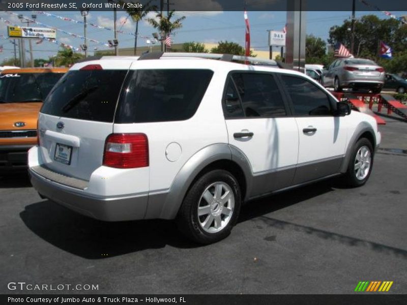 Oxford White / Shale 2005 Ford Freestyle SE