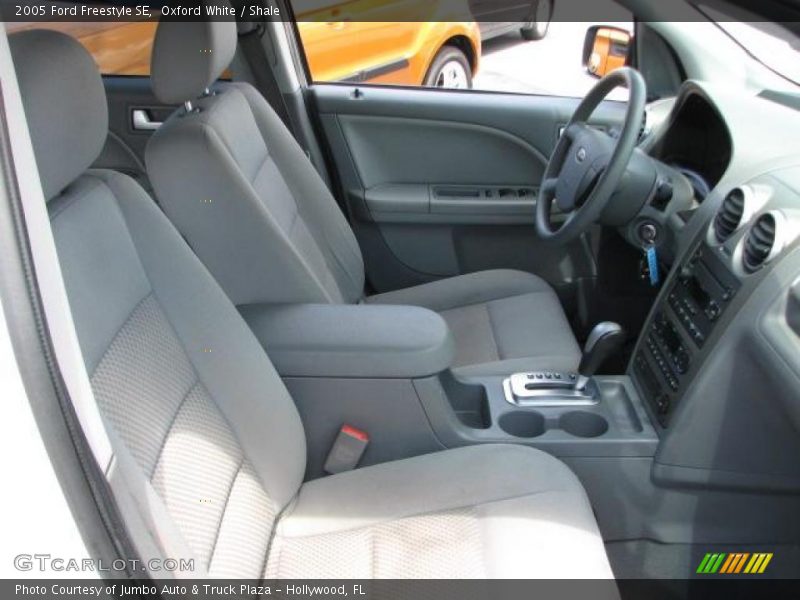 Oxford White / Shale 2005 Ford Freestyle SE