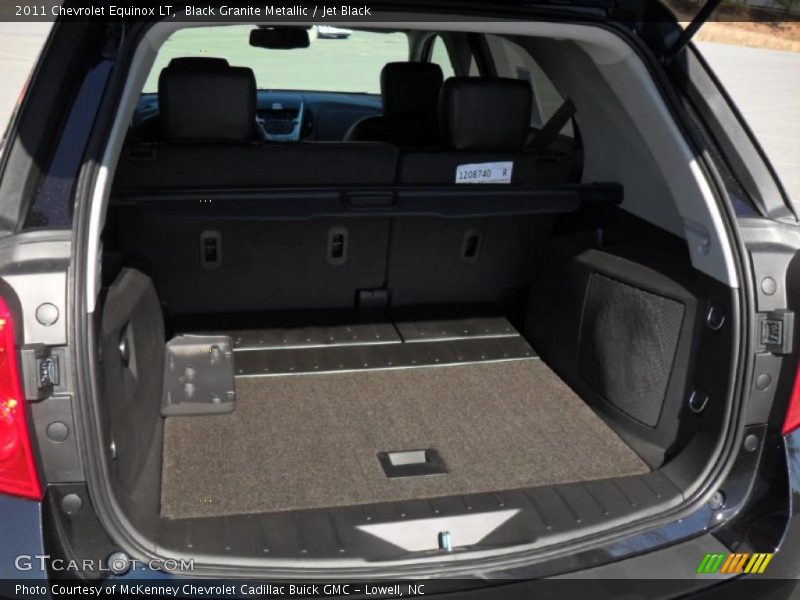  2011 Equinox LT Trunk