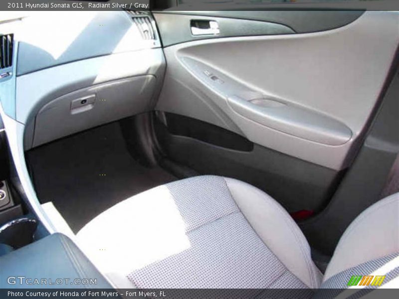 Radiant Silver / Gray 2011 Hyundai Sonata GLS