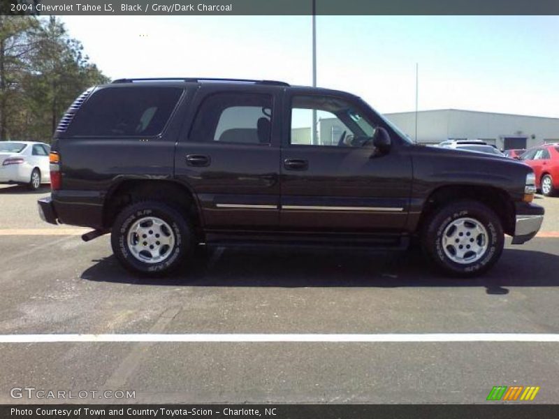 Black / Gray/Dark Charcoal 2004 Chevrolet Tahoe LS