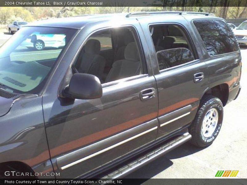 Black / Gray/Dark Charcoal 2004 Chevrolet Tahoe LS
