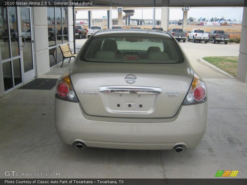 Sonoran Sand / Blond 2010 Nissan Altima 2.5 S