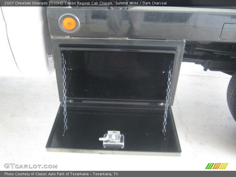 Summit White / Dark Charcoal 2007 Chevrolet Silverado 3500HD Classic Regular Cab Chassis