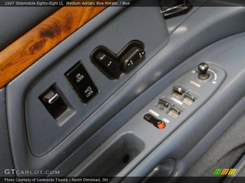 Medium Adriatic Blue Metallic / Blue 1997 Oldsmobile Eighty-Eight LS