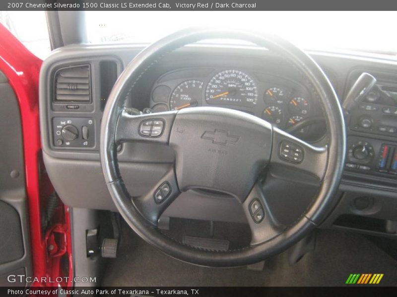 Victory Red / Dark Charcoal 2007 Chevrolet Silverado 1500 Classic LS Extended Cab