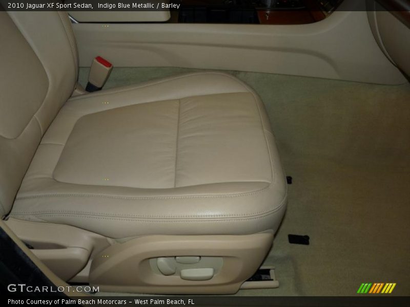 Indigo Blue Metallic / Barley 2010 Jaguar XF Sport Sedan