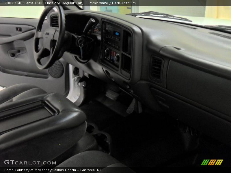 Summit White / Dark Titanium 2007 GMC Sierra 1500 Classic SL Regular Cab