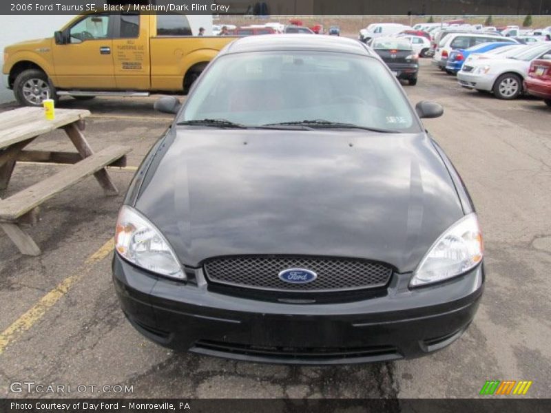 Black / Medium/Dark Flint Grey 2006 Ford Taurus SE