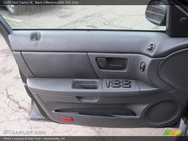 Black / Medium/Dark Flint Grey 2006 Ford Taurus SE