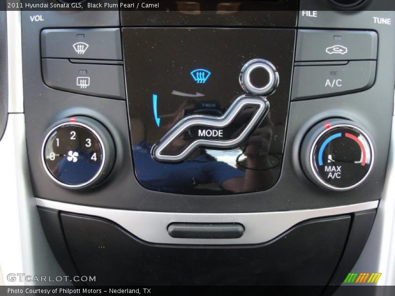 Black Plum Pearl / Camel 2011 Hyundai Sonata GLS