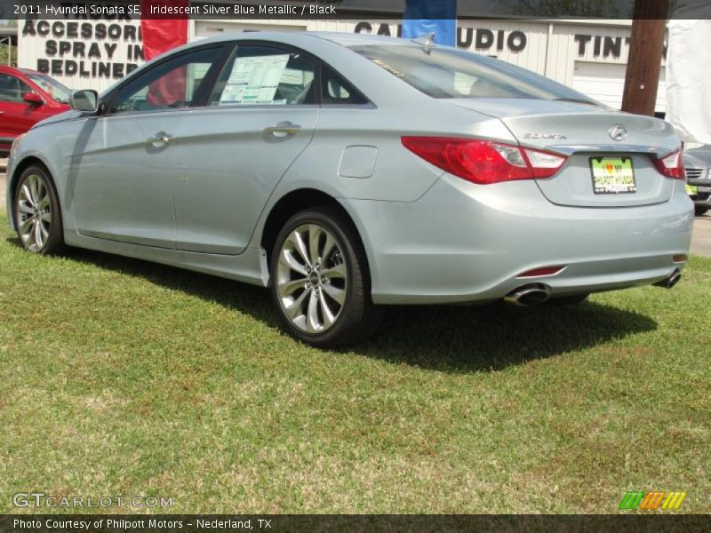 Iridescent Silver Blue Metallic / Black 2011 Hyundai Sonata SE