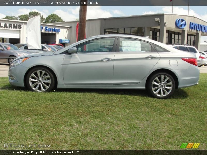 Iridescent Silver Blue Metallic / Black 2011 Hyundai Sonata SE