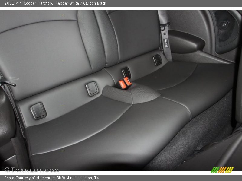 Pepper White / Carbon Black 2011 Mini Cooper Hardtop