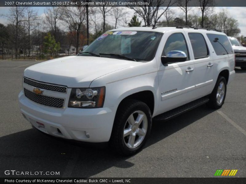 Front 3/4 View of 2007 Suburban 1500 LTZ 4x4