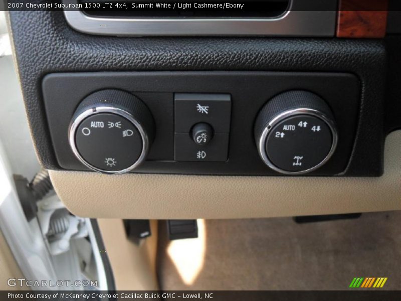 Controls of 2007 Suburban 1500 LTZ 4x4