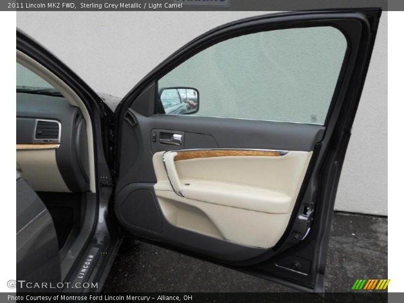 Sterling Grey Metallic / Light Camel 2011 Lincoln MKZ FWD