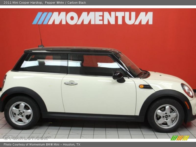 Pepper White / Carbon Black 2011 Mini Cooper Hardtop