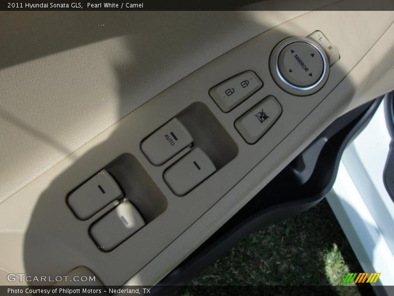 Pearl White / Camel 2011 Hyundai Sonata GLS