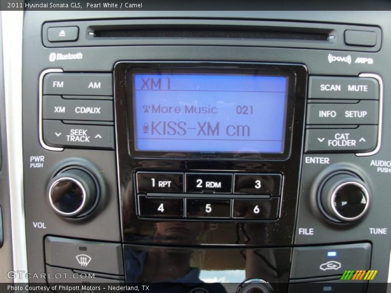 Pearl White / Camel 2011 Hyundai Sonata GLS