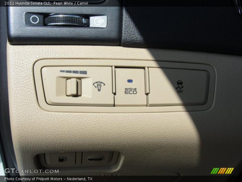 Pearl White / Camel 2011 Hyundai Sonata GLS