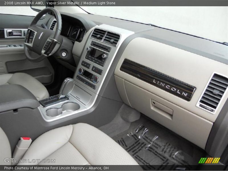 Dashboard of 2008 MKX AWD
