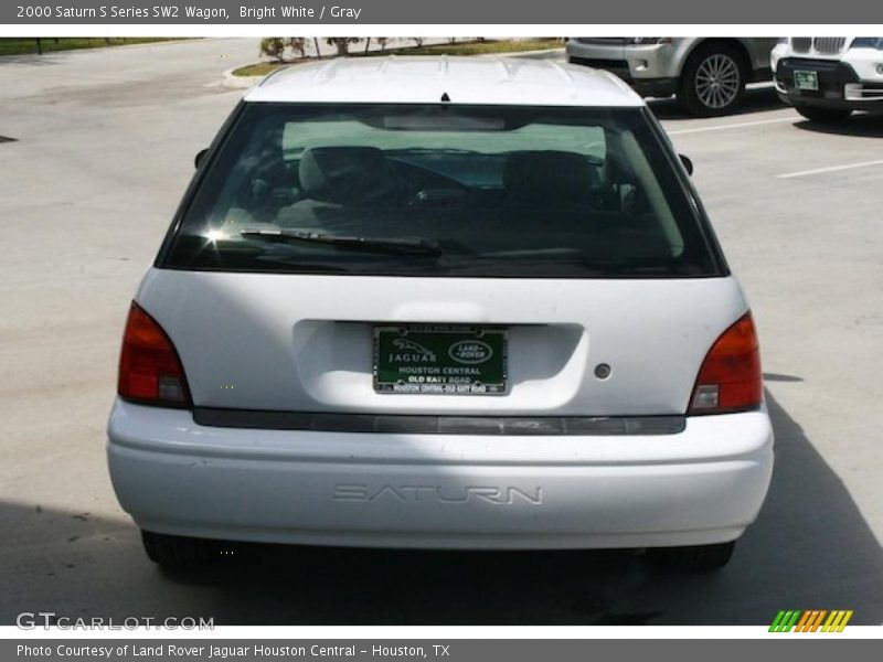 Bright White / Gray 2000 Saturn S Series SW2 Wagon