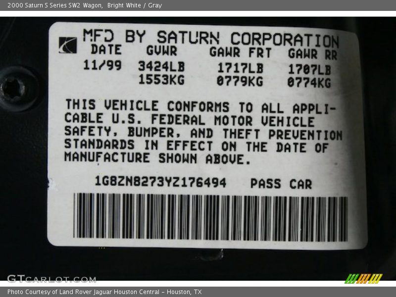 Bright White / Gray 2000 Saturn S Series SW2 Wagon