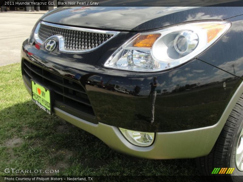 Black Noir Pearl / Gray 2011 Hyundai Veracruz GLS