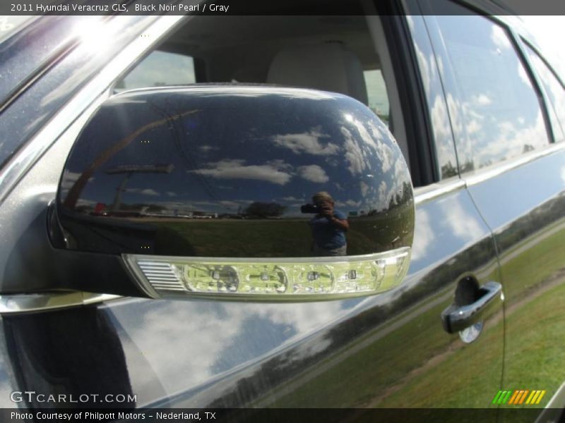 Black Noir Pearl / Gray 2011 Hyundai Veracruz GLS