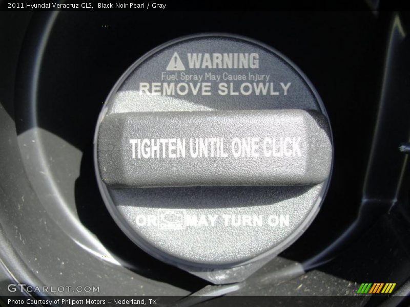 Black Noir Pearl / Gray 2011 Hyundai Veracruz GLS