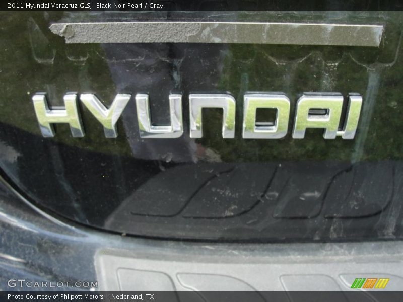 Black Noir Pearl / Gray 2011 Hyundai Veracruz GLS