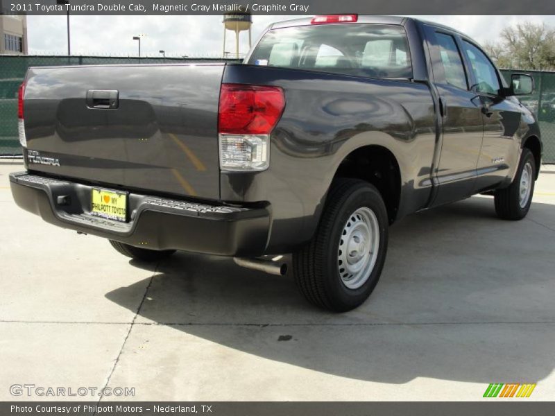 Magnetic Gray Metallic / Graphite Gray 2011 Toyota Tundra Double Cab
