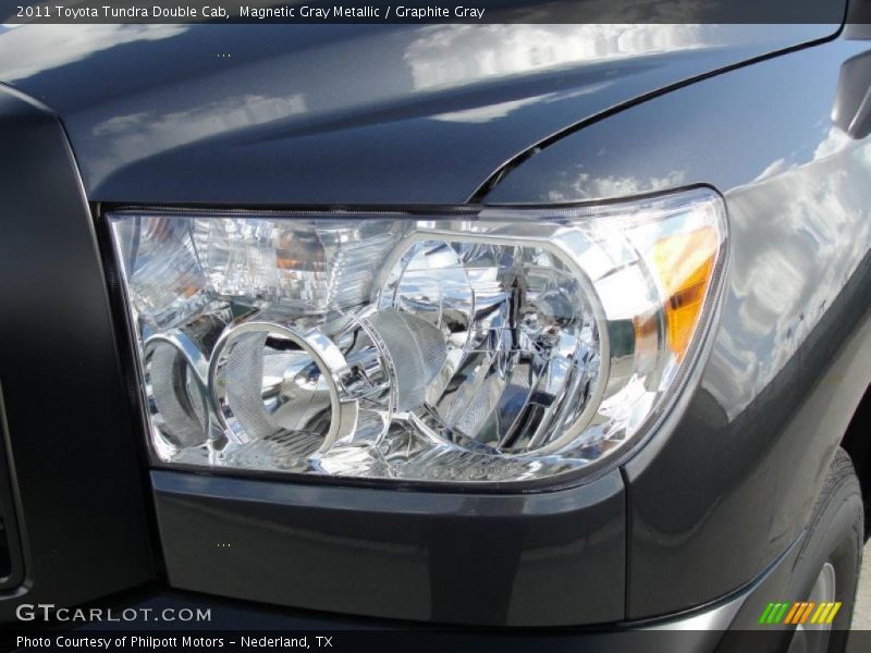 Magnetic Gray Metallic / Graphite Gray 2011 Toyota Tundra Double Cab