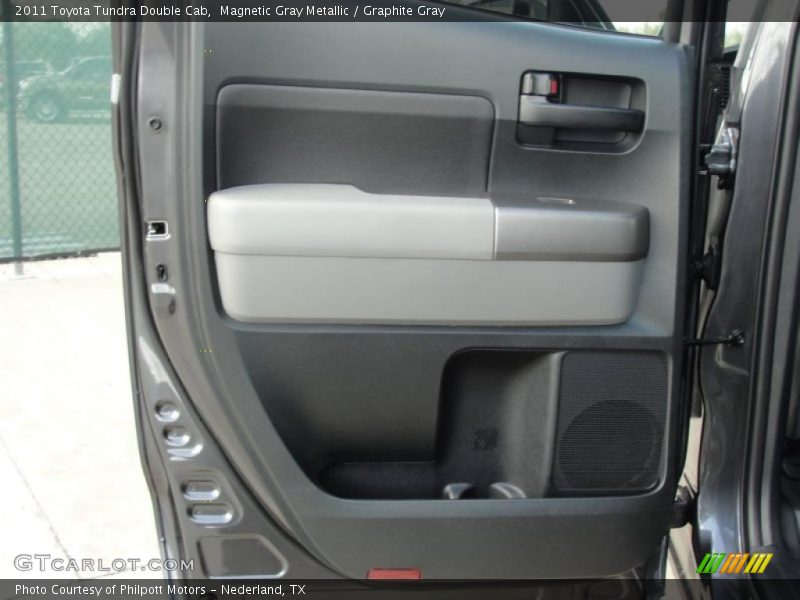 Magnetic Gray Metallic / Graphite Gray 2011 Toyota Tundra Double Cab