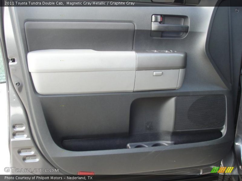 Magnetic Gray Metallic / Graphite Gray 2011 Toyota Tundra Double Cab