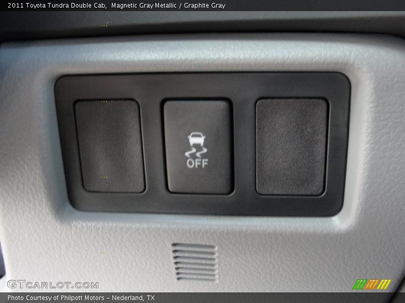 Magnetic Gray Metallic / Graphite Gray 2011 Toyota Tundra Double Cab