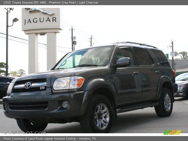Phantom Gray Pearl / Light Charcoal 2005 Toyota Sequoia SR5 4WD