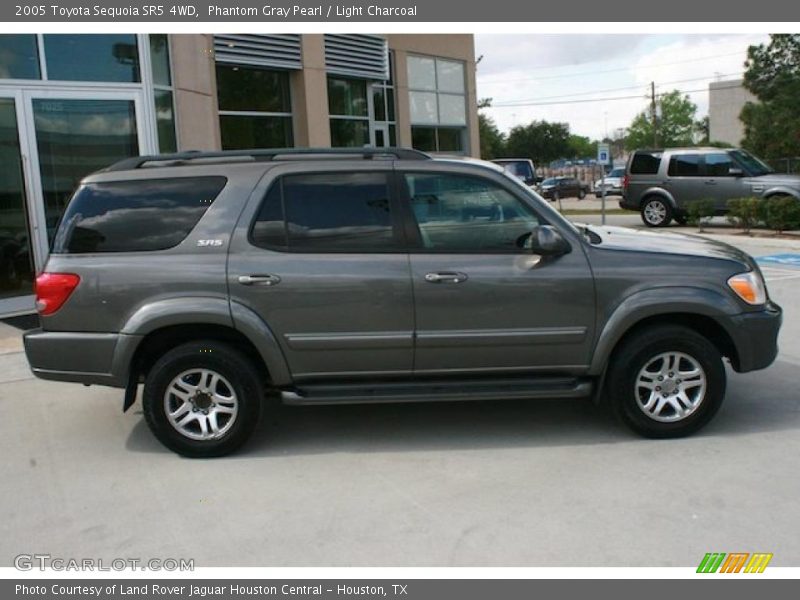 Phantom Gray Pearl / Light Charcoal 2005 Toyota Sequoia SR5 4WD