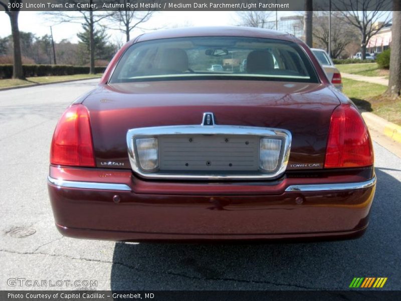 Autumn Red Metallic / Medium Dark Parchment/Light Parchment 2003 Lincoln Town Car Cartier