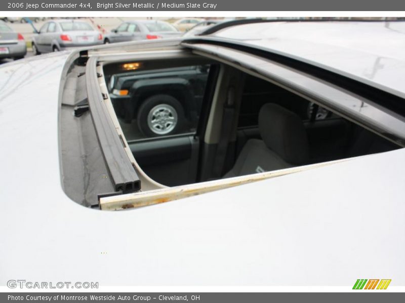 Bright Silver Metallic / Medium Slate Gray 2006 Jeep Commander 4x4