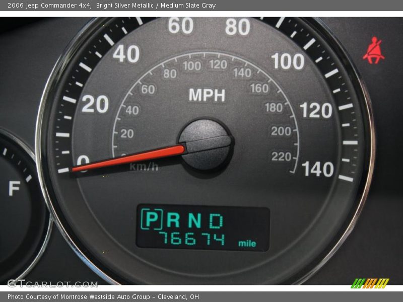 Bright Silver Metallic / Medium Slate Gray 2006 Jeep Commander 4x4