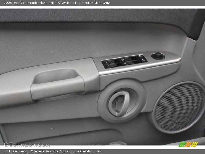 Bright Silver Metallic / Medium Slate Gray 2006 Jeep Commander 4x4