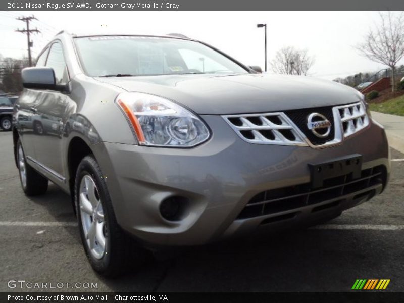 Front 3/4 View of 2011 Rogue SV AWD