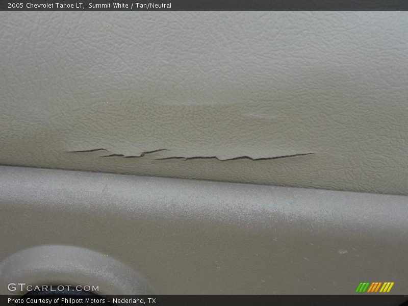 Summit White / Tan/Neutral 2005 Chevrolet Tahoe LT